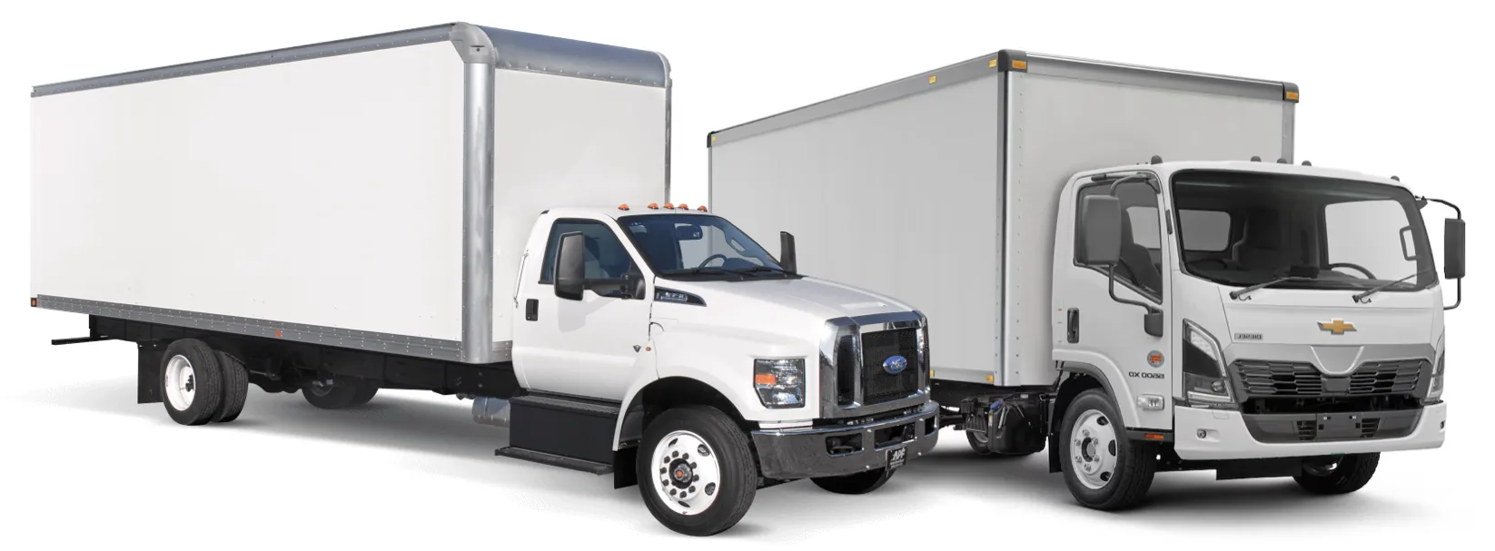 Fleet box truck with dry freight body and liftgate